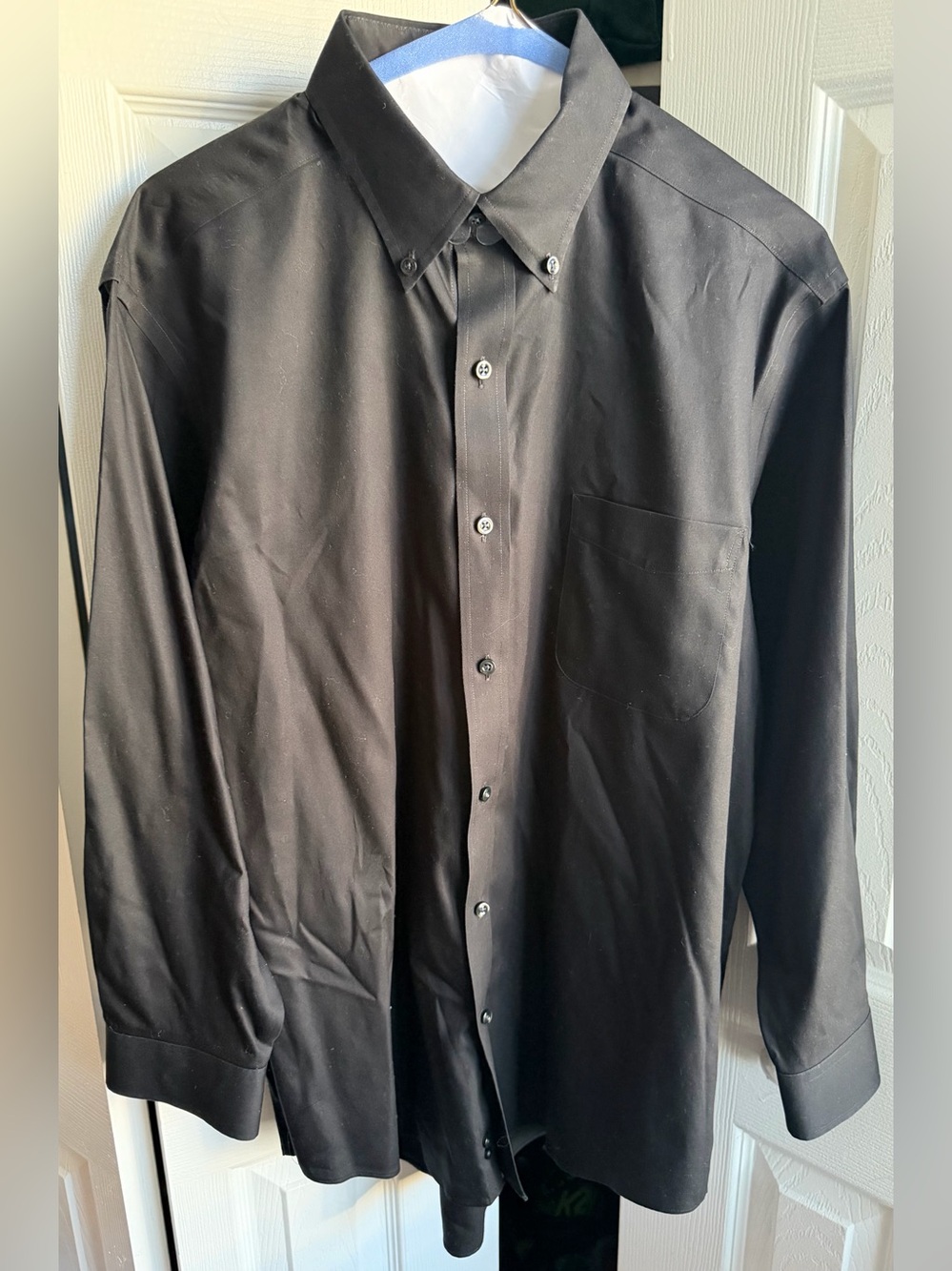 Men’s Black Button-Down Dress Shirt with Chest Pocket